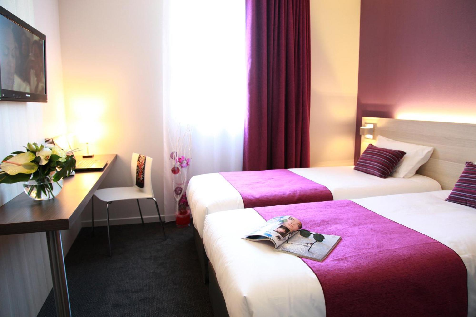 Brit Hotel Vannes-Theix Exterior photo